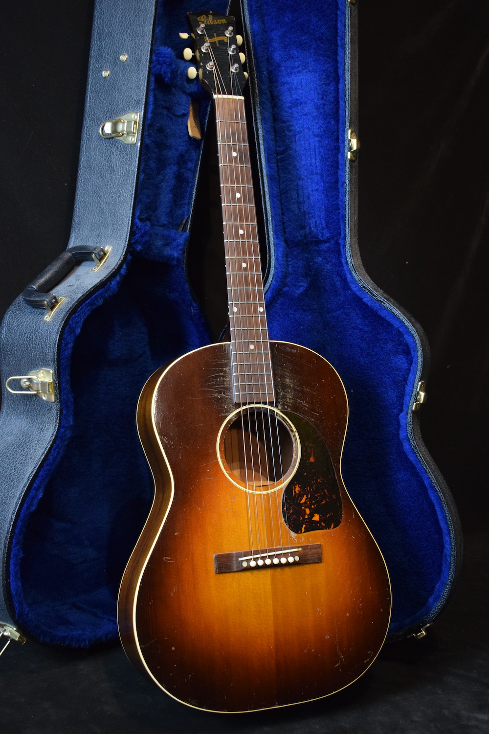Gibson LG-2