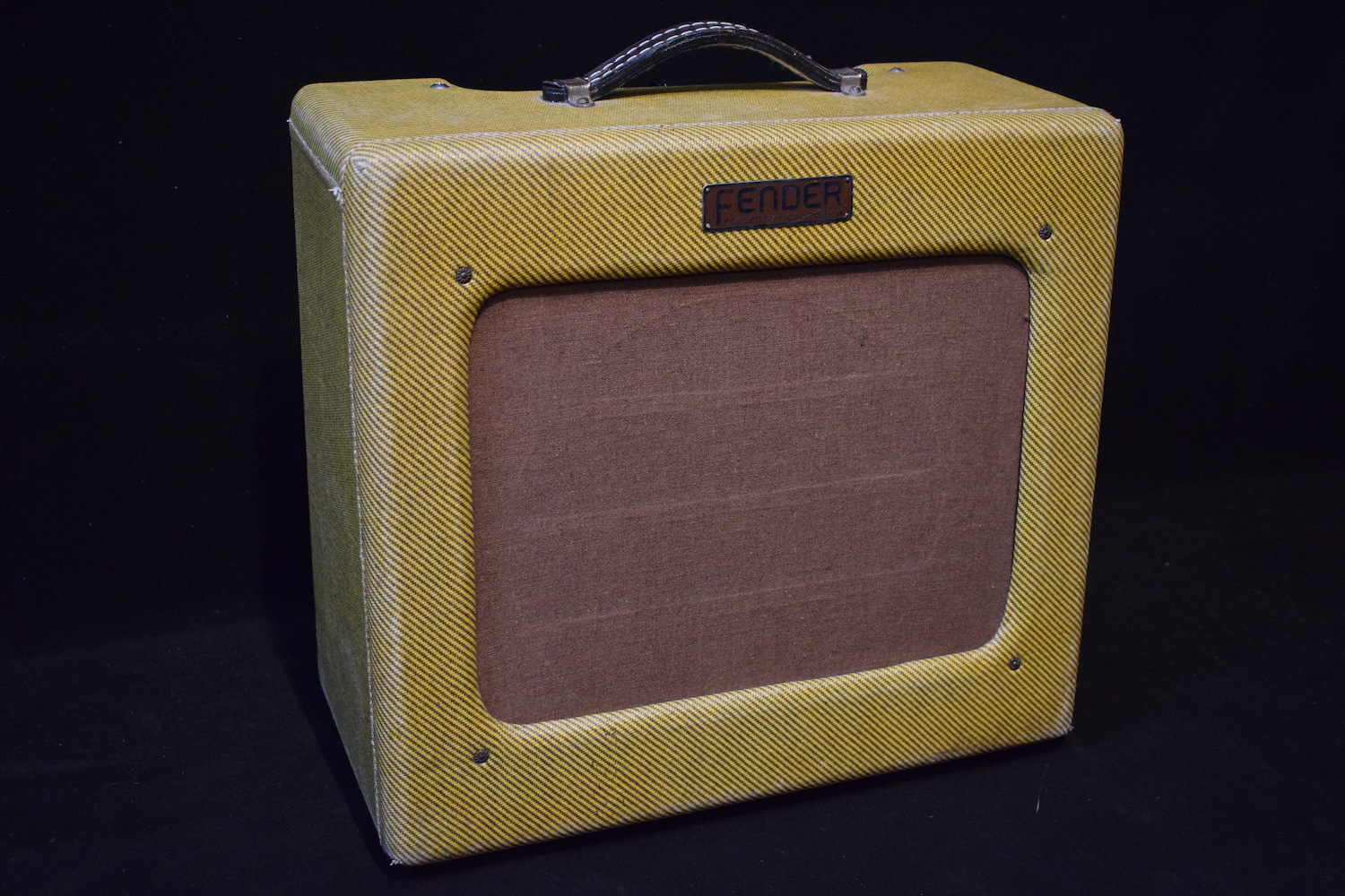 Fender Deluxe Amp TV Front