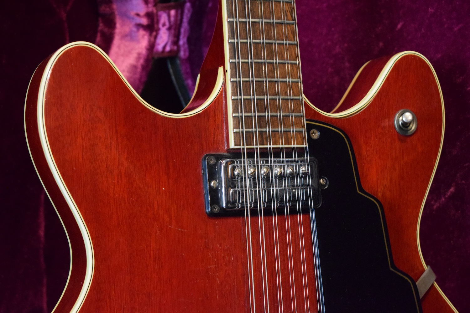 Guild Starfire XII Cherry - Image 6