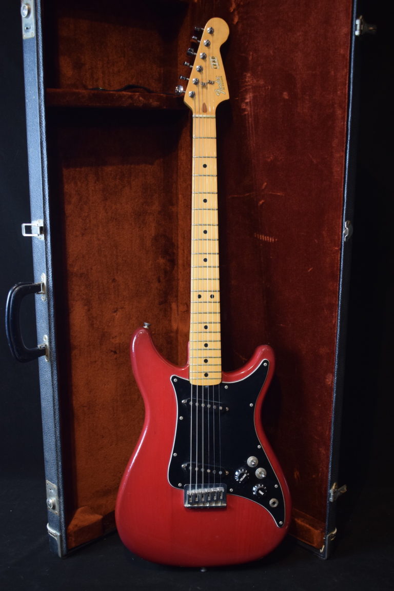 vintageguitars-guitares-anciennes-et-de-collections