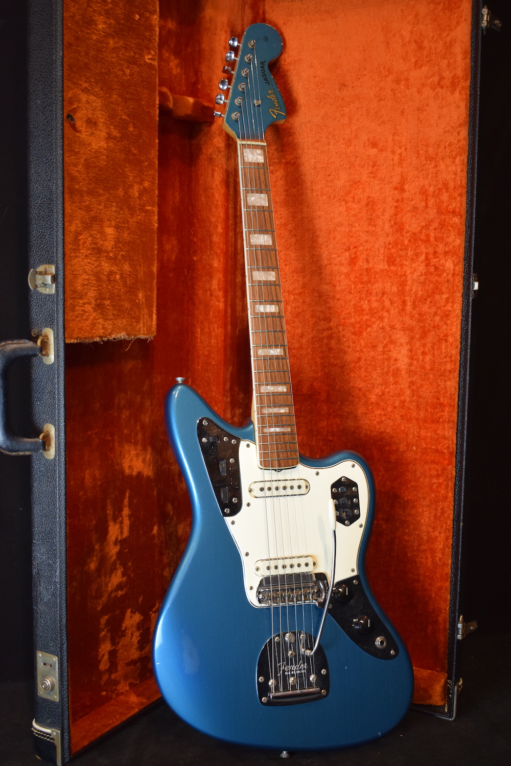 Fender Jaguar Lake Placid Blue