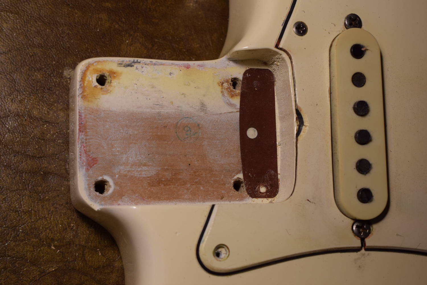 Fender Stratocaster Olympic White Refin. - Image 29