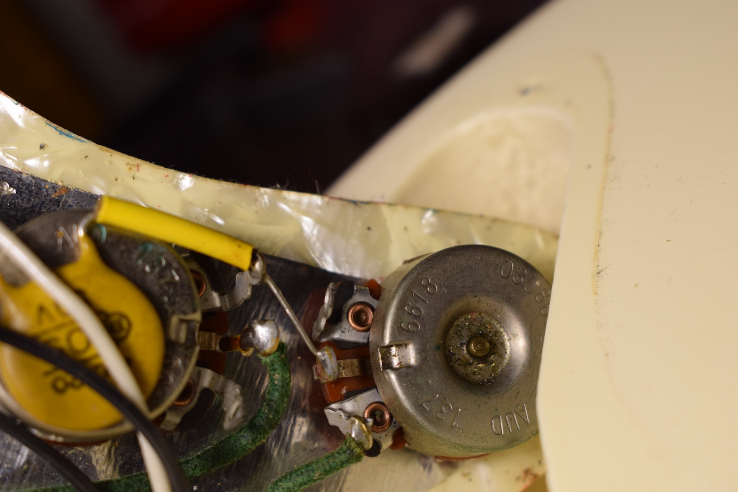 Fender Stratocaster Olympic White Refin. - Image 26