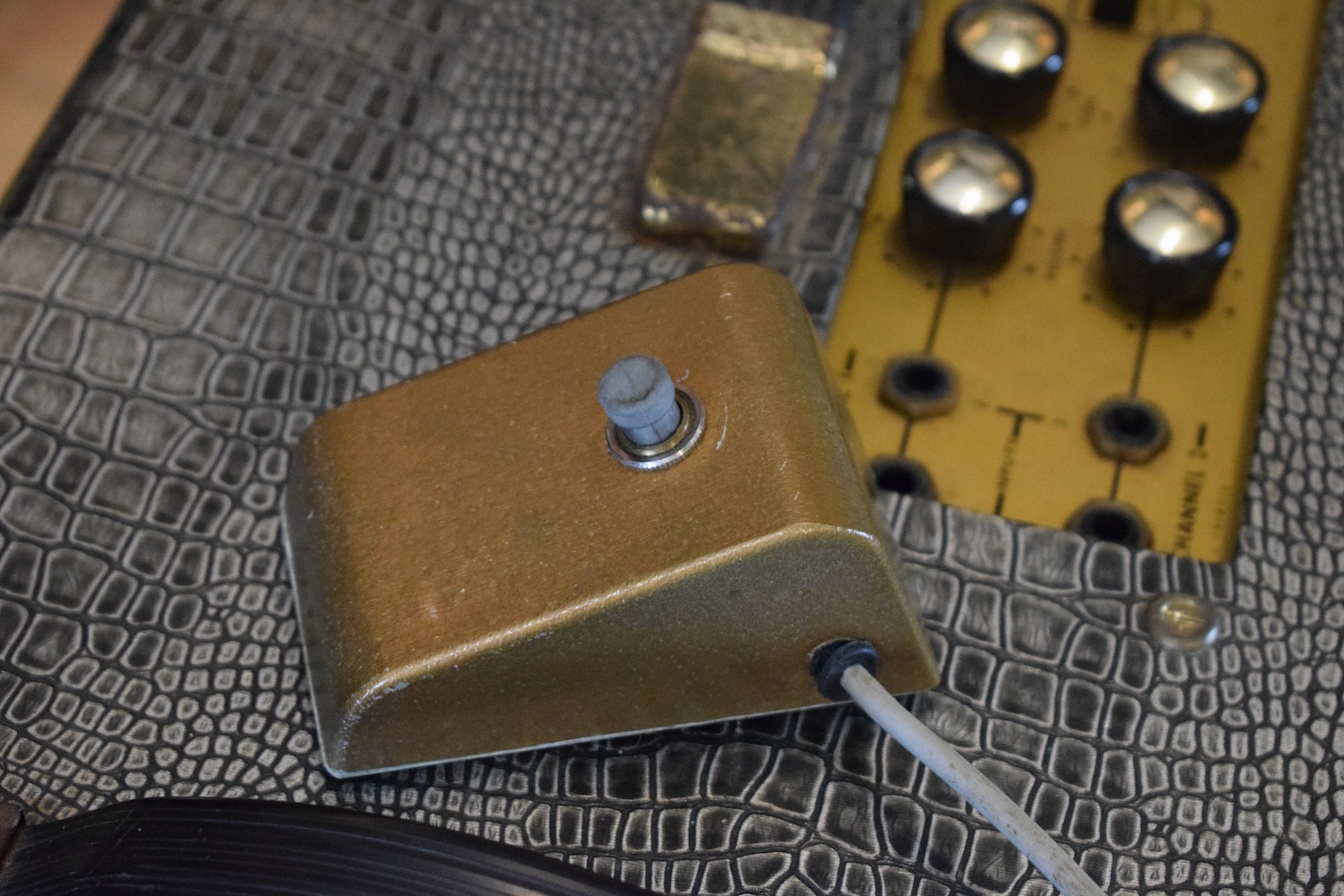 Selmer Zodiac Twin Fifty Croc Skin. – Image 11