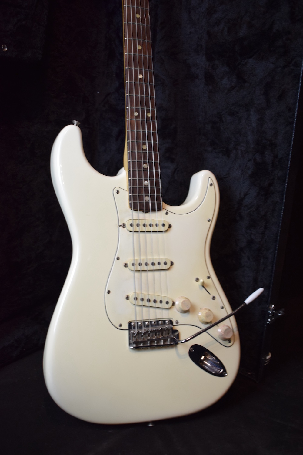 Fender Stratocaster Olympic White Refin. - Image 3