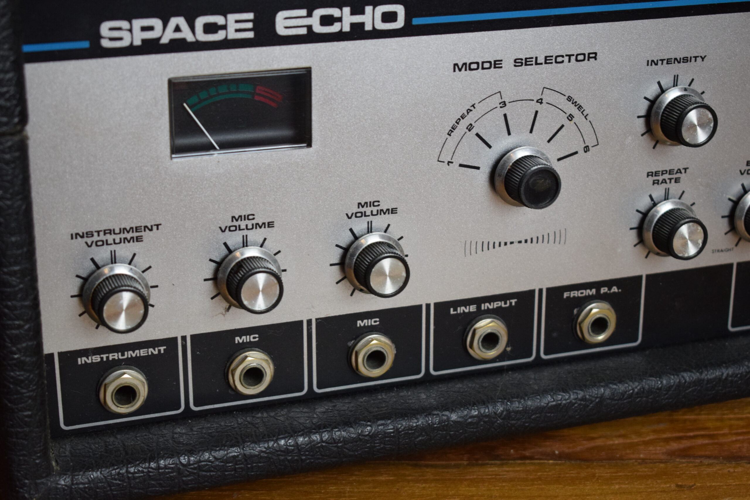 Roland RE-100 - Image 7