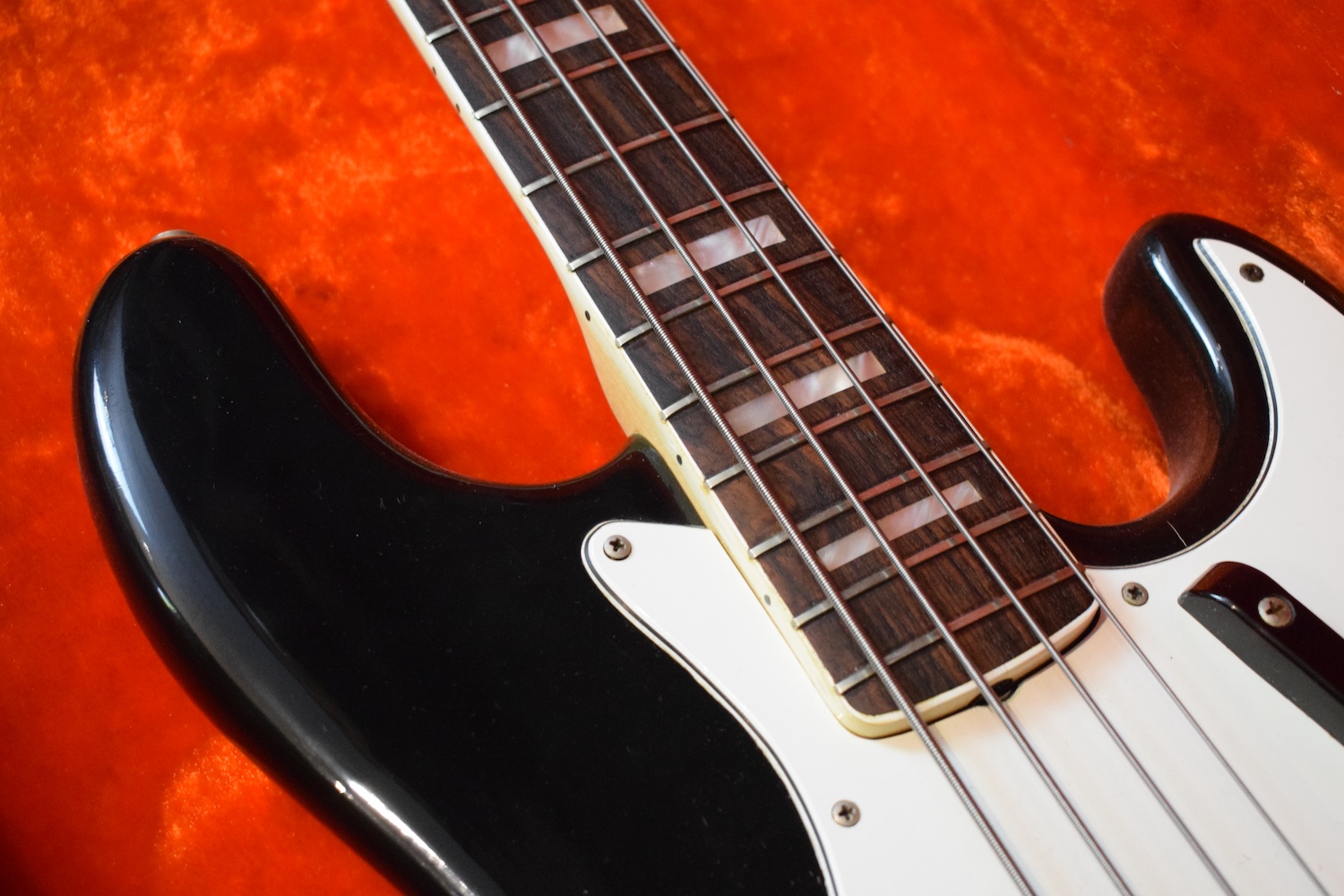 Fender Jazz Bass Black – Image 8