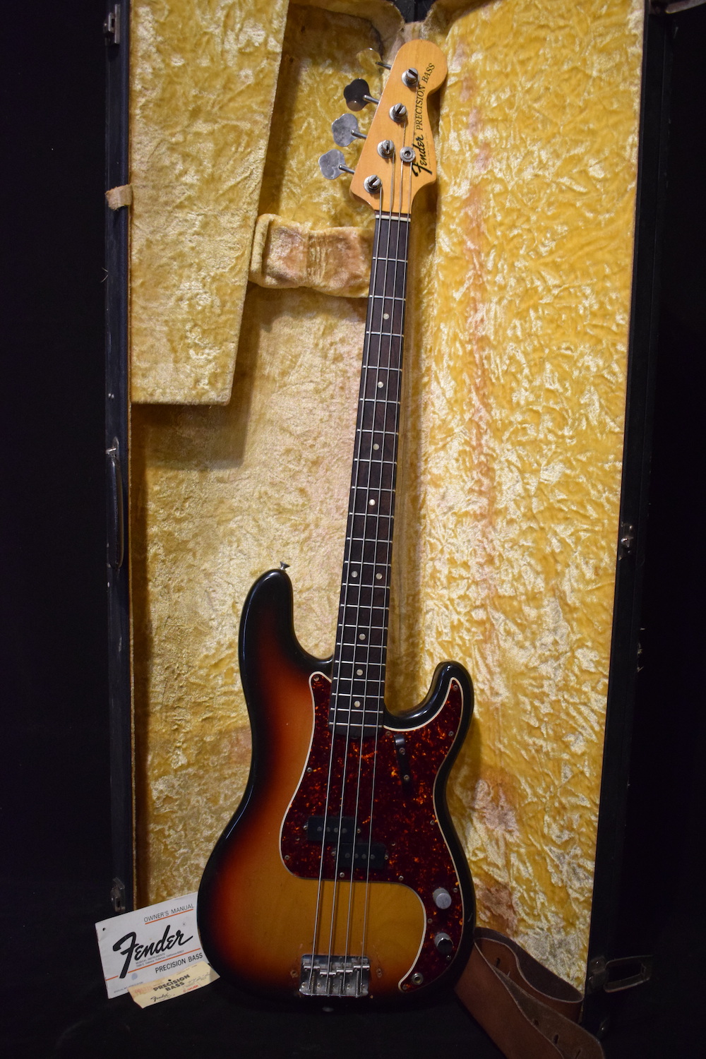 Fender Precision Bass
