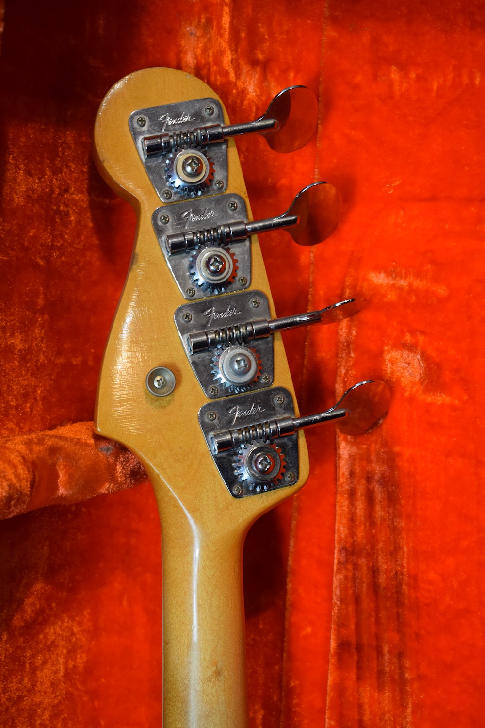 Fender Jazz Bass Candy Apple Red – Image 12