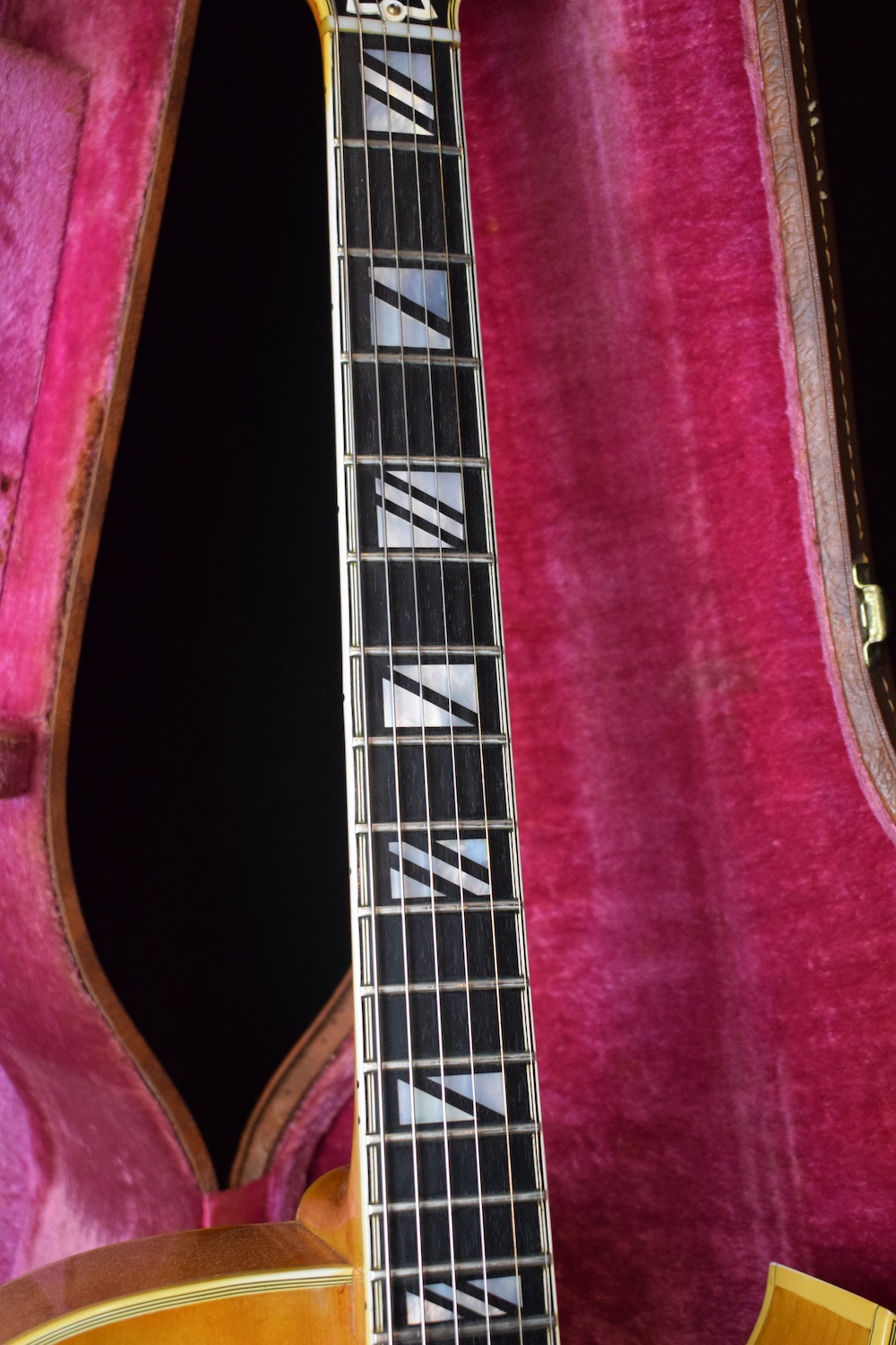 Gibson Super 400 CESN - Image 10