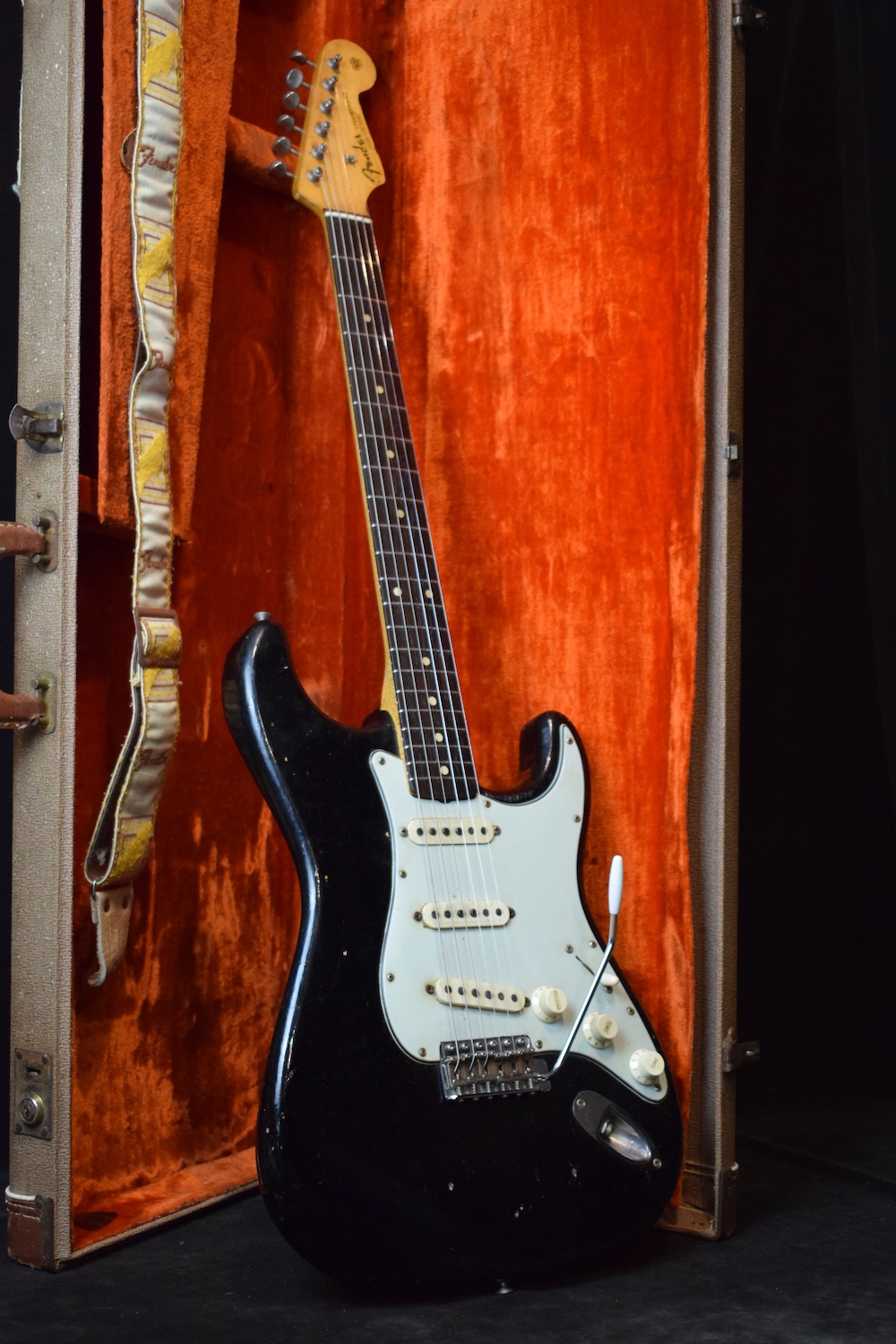 Fender Stratocaster Black Refin