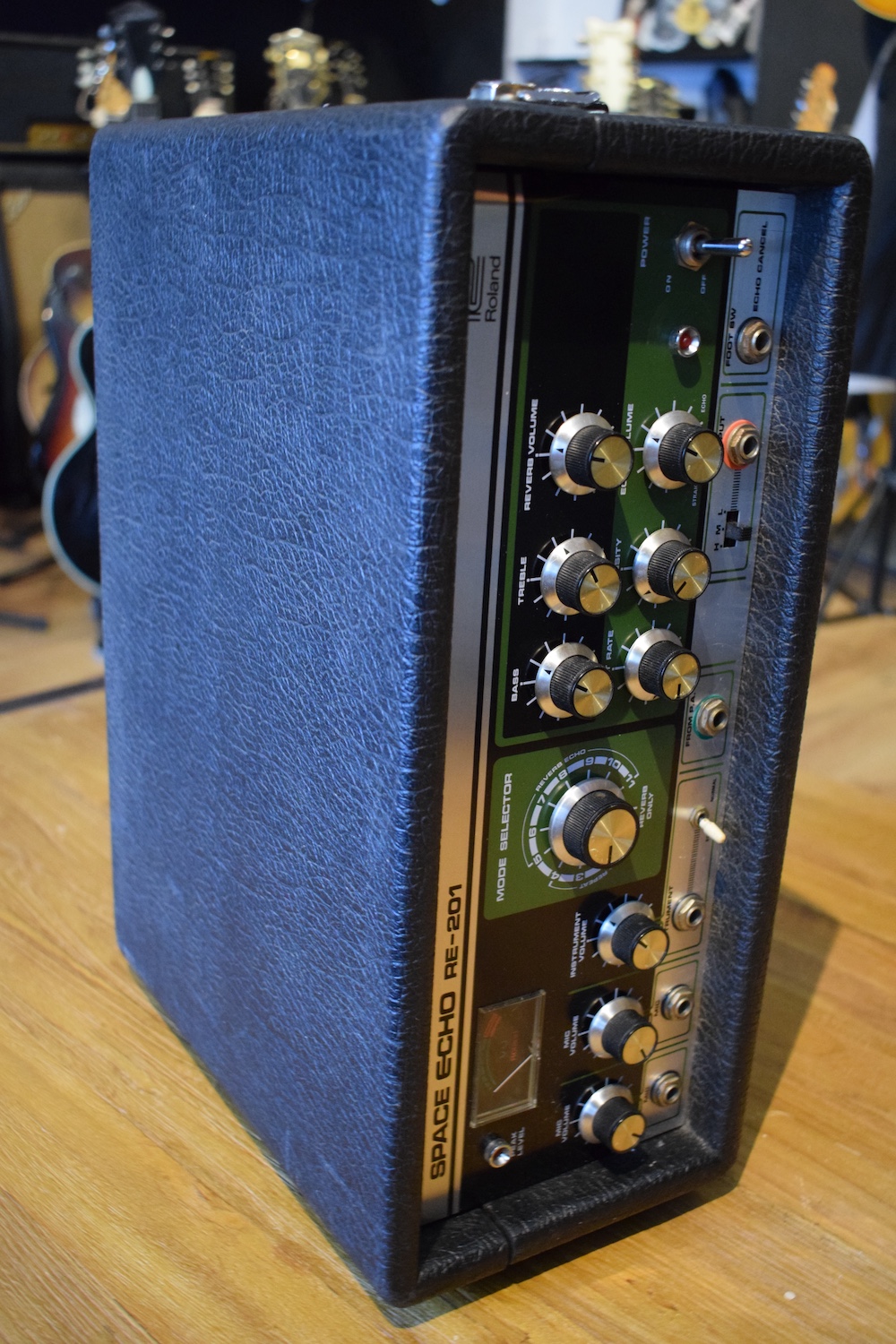 Roland RE-201 – Image 13
